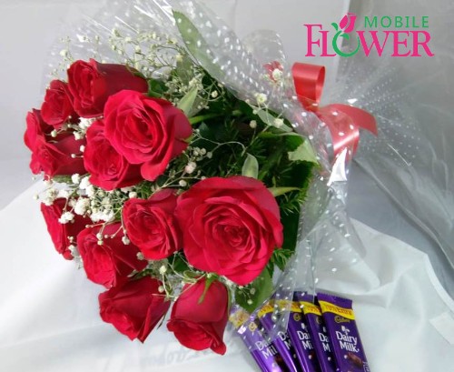 Red roses bunch with 5 cadbury dairy milk chocolate by mobile flower pune
